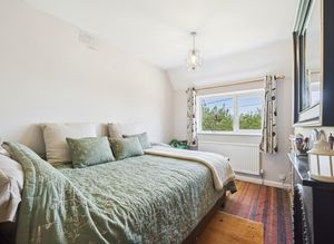 Bedroom- click for photo gallery
